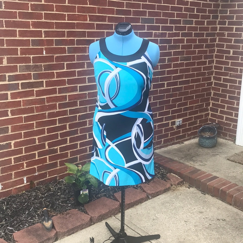 Women’s dress